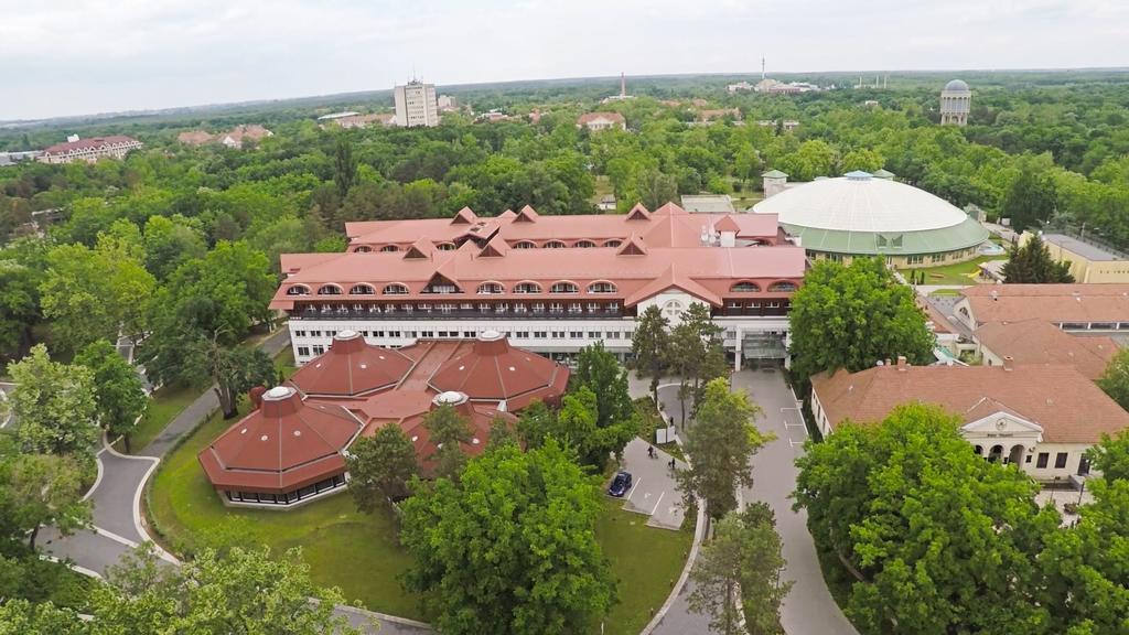 Aquaticum Debrecen Termal & Wellness Hotel Экстерьер фото