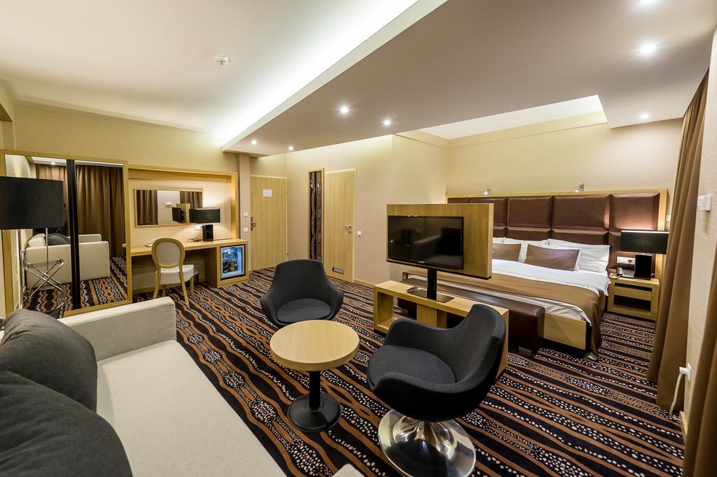 Aquaticum Debrecen Termal & Wellness Hotel Экстерьер фото